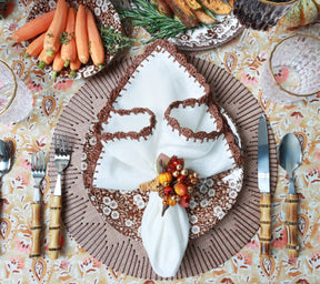 Shell Edge Napkin in White & Brown, Set of 4