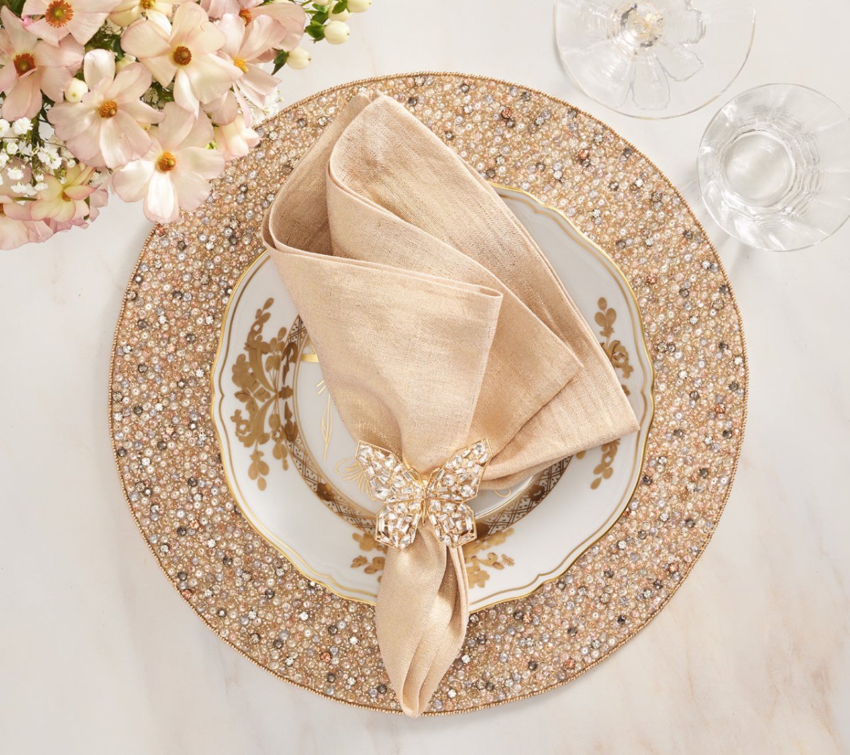 Kim Seybert, Inc.Metallic Linen Napkin in Natural & Gold, Set of 4Napkins