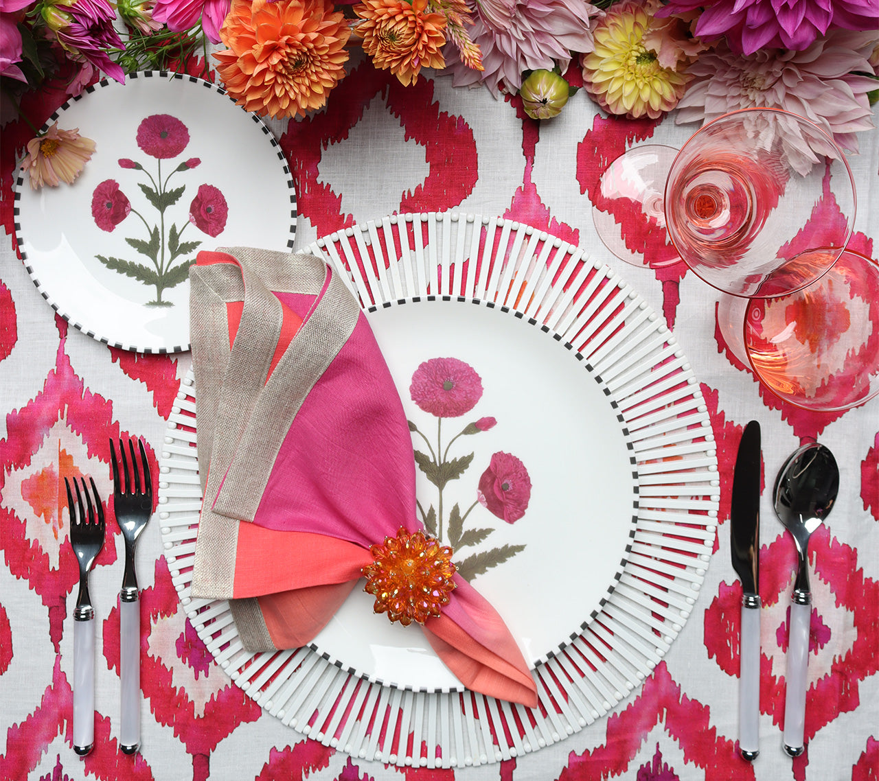 Kim Seybert Luxury Watercolor Ikat Tablecloth in Fuchsia