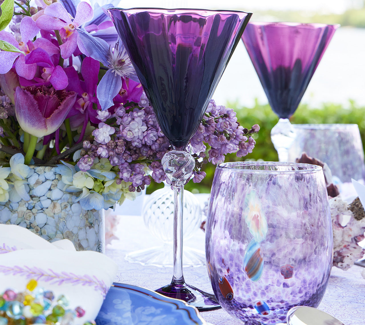 Kim Seybert Luxury Daphne Wine Glass in Amethyst