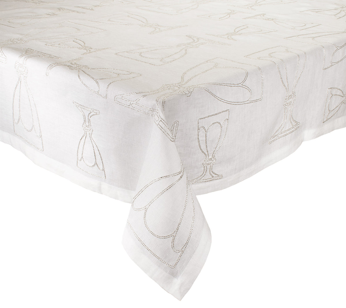 Kim Seybert Luxury Harcourt Tablecloth in White & Silver